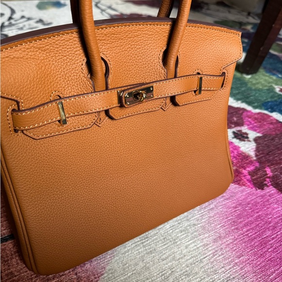 Wirkin Firkin Brown Leather Handbag - Picture 4 of 9